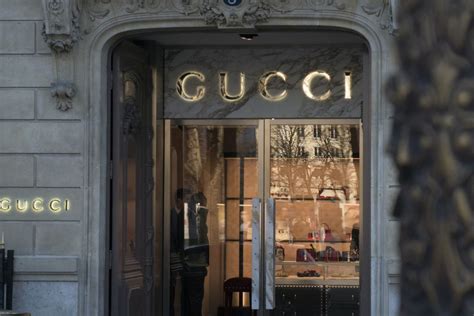 gucci storia sviluppo brand|what made gucci famous.